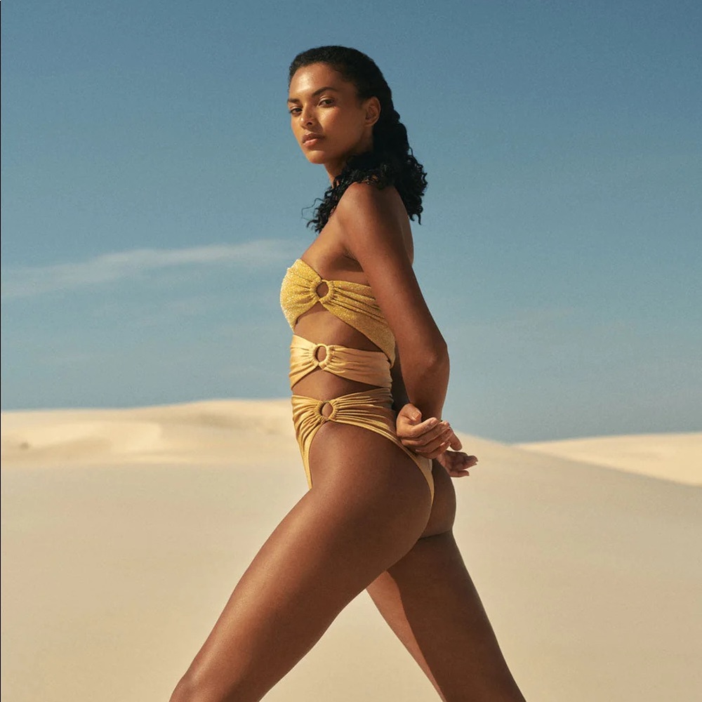 Isla One Piece color Warm Desert